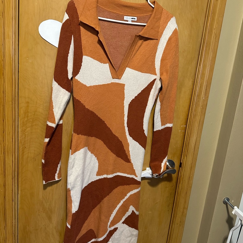 Fashion Nova Rust, Cream & Brown Abstract Long Sleeve Midi Dress